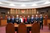 A Kúria elnökhelyettese vezette delegáció találkozója a vietnámi Legfelsőbb Népi Bíróság elnökhelyettesével és küldöttségével a vietnámi Legfelsőbb Népi Bíróság nagy tárgyalótermében